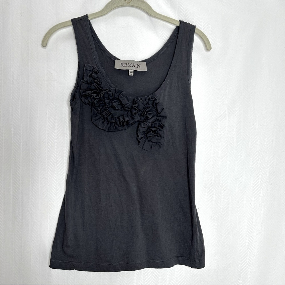 Remain gray tank top rosettes size small